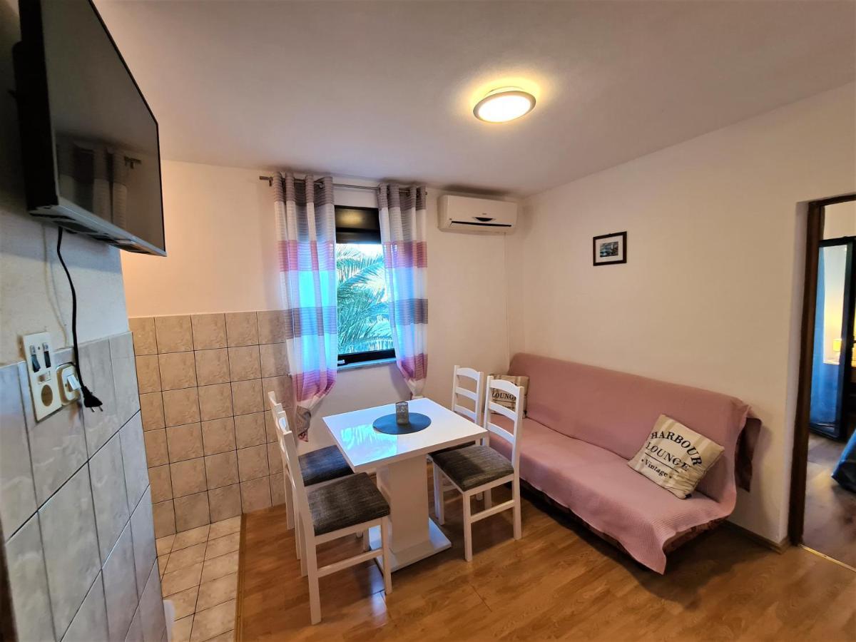 Cosic Apartmani Igrane Luaran gambar