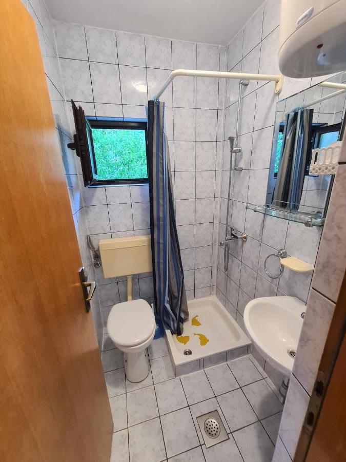 Cosic Apartmani Igrane Luaran gambar